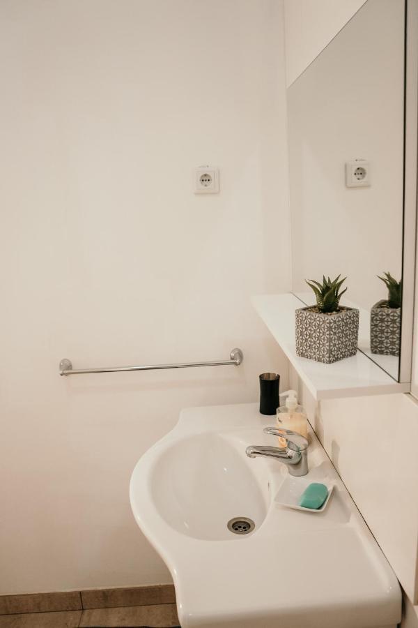 Casa Miriam Apartment Paulis Ngoại thất bức ảnh